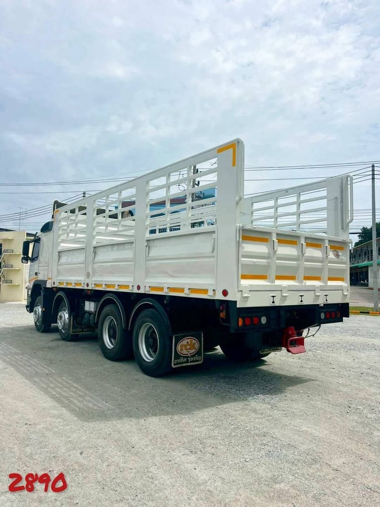 💥 สิบสองล้อคอก VOLVO FM 440 แรง ปี 2556  อู่อาร์ซีเค (2890)
