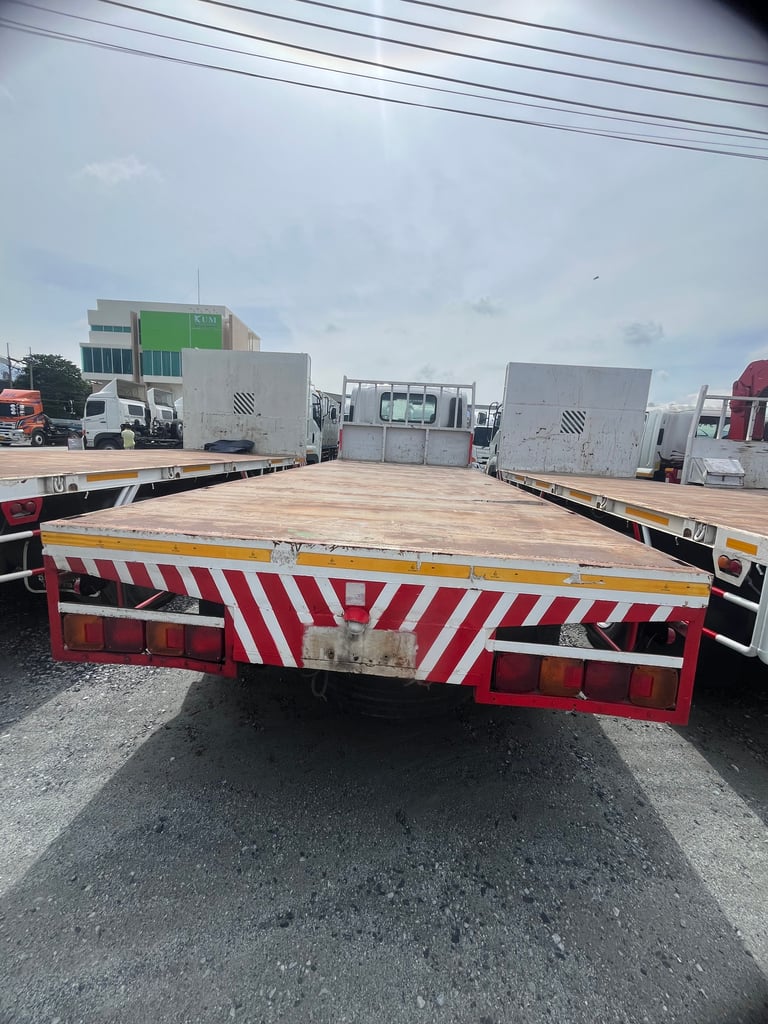 ‼️ สิบล้อพื้นเรียบ ISUZU FVM 240 แรง ปี 2555 (5844) ‼️ สิบล้อพื้นเรียบ ISUZU FVM 240 แรง ปี 2555 (5844)