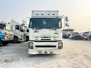 Vาย หกล้อตู้... หนึ่งในตัวเลือก ที่คุณกำลังมองหา ￼  ✔️หกล้อตู้สิบบาน ISUZU FTR 240 แรง ปี 2557  (9785)