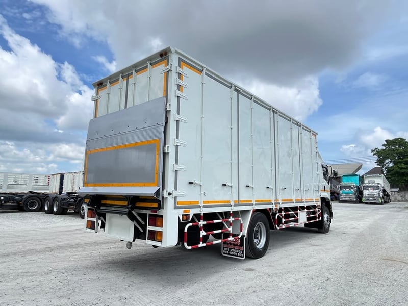 👉หกล้อสิบบาน ISUZU FTR 240 แรงม้า ปี 2565 (2375) 👉หกล้อสิบบาน ISUZU FTR 240 แรงม้า ปี 2565 (2375)