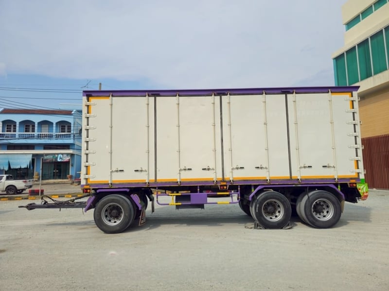 หางตู้สิบบาน สามเพลา อู่เซฟดีล ปี 2563 (4972)