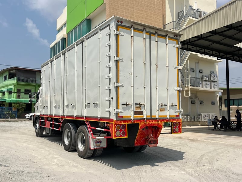 สิบล้อตู้สิบบาน HINO FL8J 260 แรง ปี 2565 (5943)