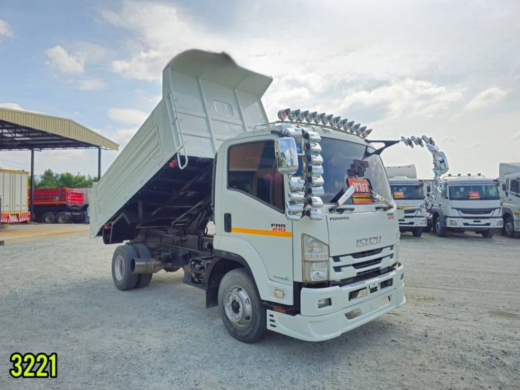  ⛔️หกล้อดั้มพ์  ISUZU FRR  210 แรง ปี 2564 (3221)