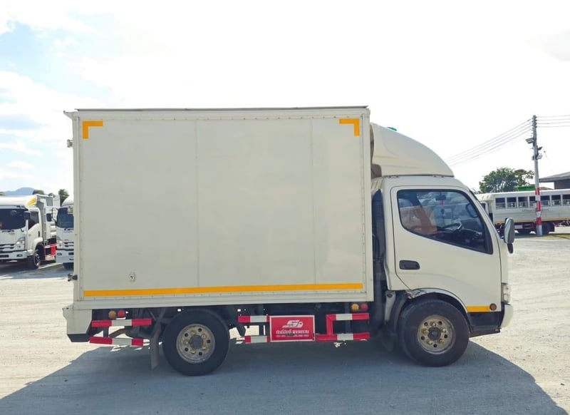 👉สี่ล้อตู้ทึบ HINO XZU 136 แรงม้า ปี 2565 (8111) 👉สี่ล้อตู้ทึบ HINO XZU 136 แรงม้า ปี 2565 (8111)