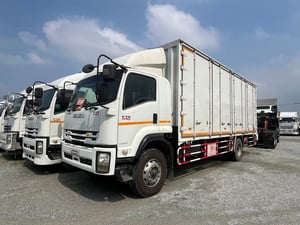 #หกล้อตู้สิบบาน  ISUZU FTR240 แรง ปี 2561  (8682)