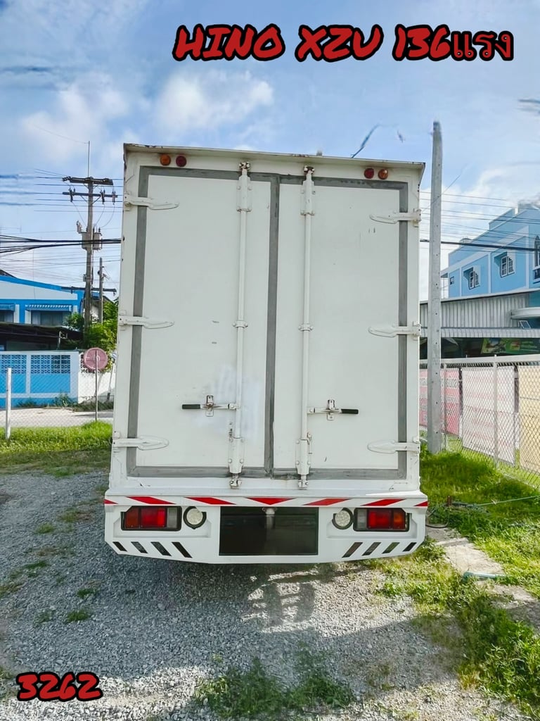 👉 สี่ล้อตู้ HINO XZU 136แรง  ปี2563 (3262)