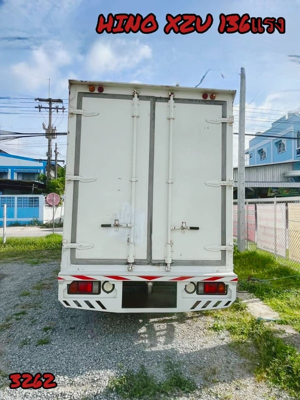 👉 สี่ล้อตู้ HINO XZU 136แรง  ปี2563 (3262)