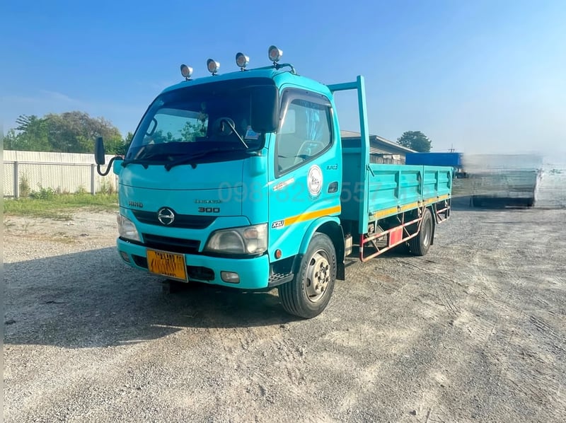 หกล้อกระบะคาร์โก้ Hino XZU 150 แรง ปี 2563 (5876)