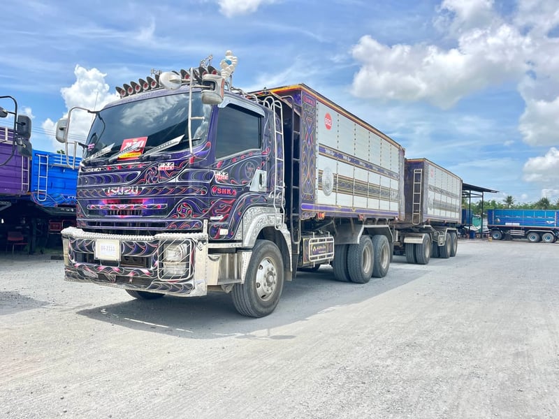 สิบล้อดั้มพ์ ISUZU FXZ 360 แรงม้า ปี 59 (2111,2555) 