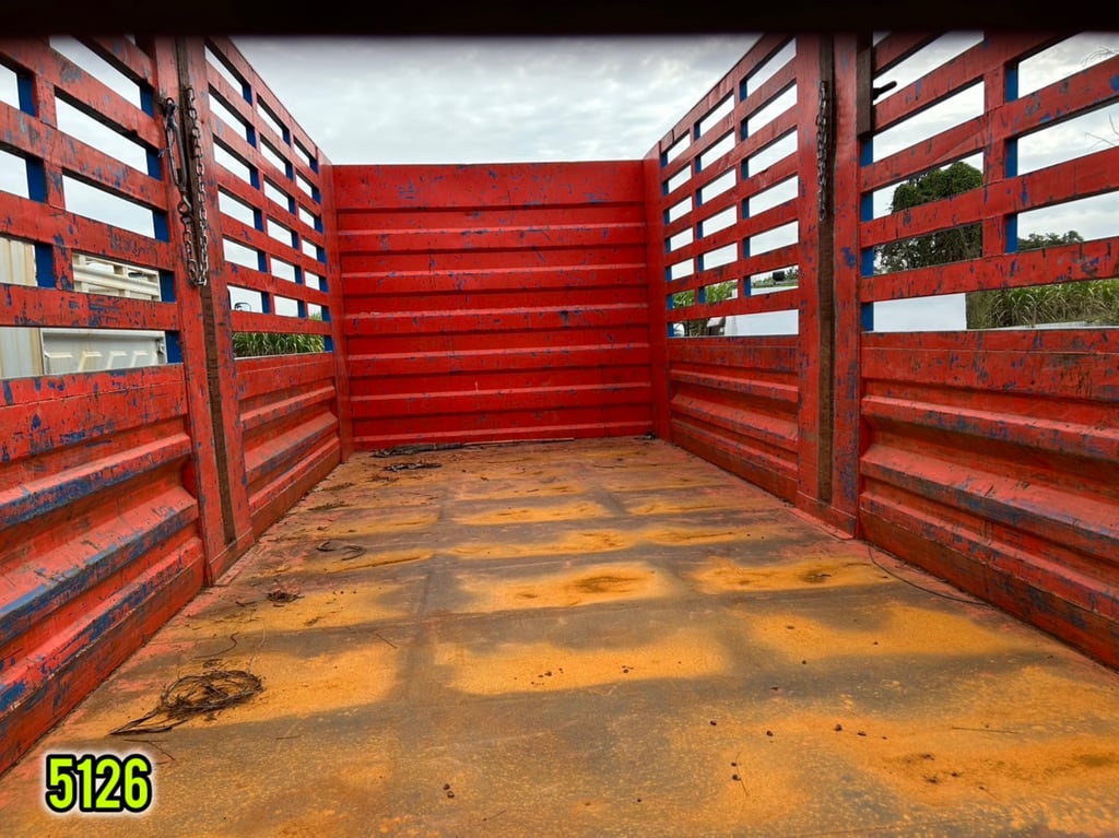 🇨🇷 สิบล้อคอก ISUZU FVM 300 แรง ปี 2554 (5126)