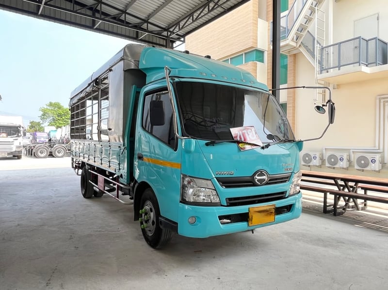 หกล้อโดยสาร HINO XZU  150 แรงม้า ปี 2561 (2872)