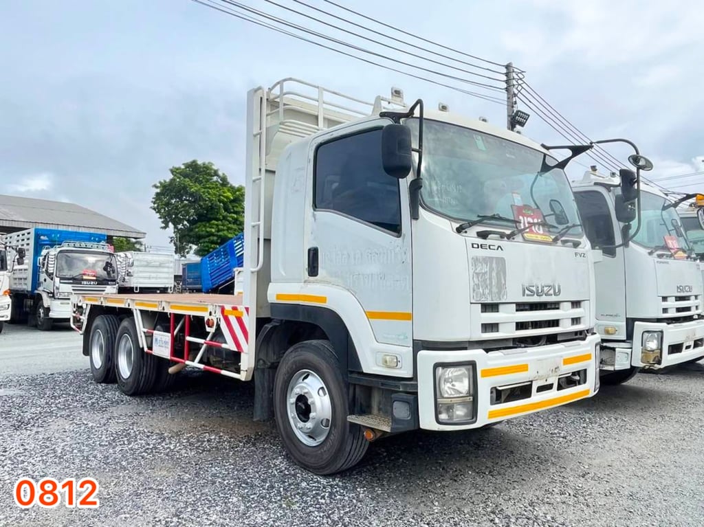 #สิบล้อพื้นเรียบ ISUZU  FVZ 300  แรง ปี 2557  (0812)