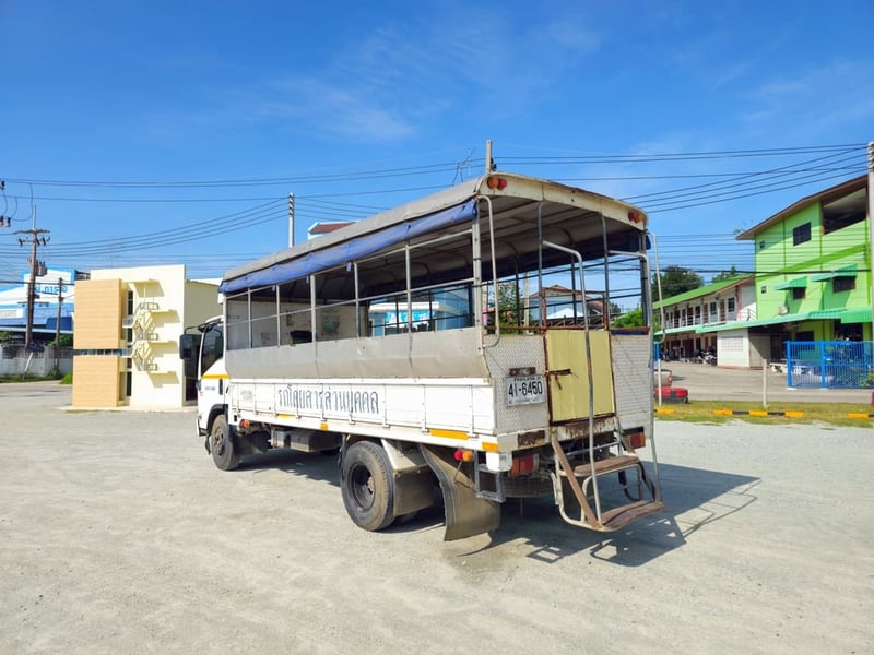 🇨🇷  หกล้อโดยสาร ISUZU  NPR 150 แรง ปี 2554 (6450)