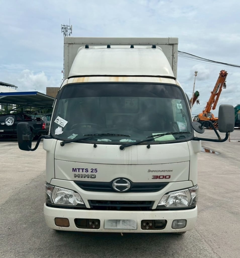 👉 สี่ล้อตู้ HINO xzu 136 ปี 2561 (4583) 👉 สี่ล้อตู้ HINO xzu 136 ปี 2561 (4583)