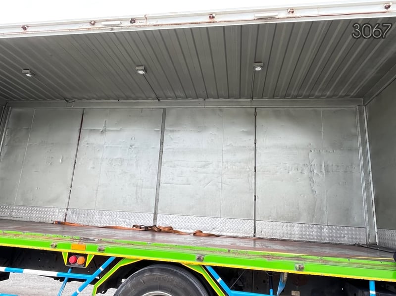 👉หกล้อตู้สิบบาน ISUZU FTR 240 แรงม้า ปี 61 (3067) 👉หกล้อตู้สิบบาน ISUZU FTR 240 แรงม้า ปี 61 (3067)