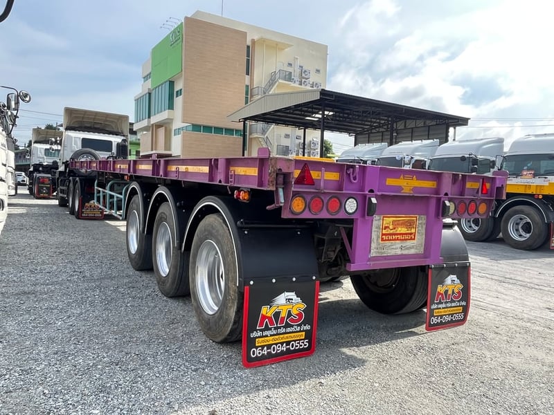 หางพื้นเรียบ สามเพลา อู่ panusmawim ปี 2555 (7198)  