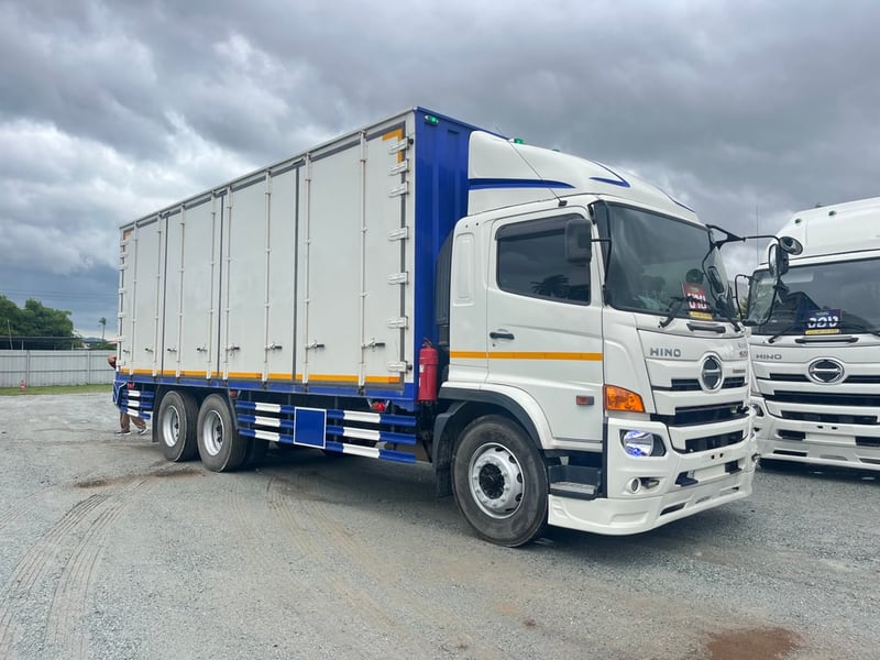 👉 สิบล้อตู้สิบบาน HINO FL8J 260 แรง ปี 2565 (9027)