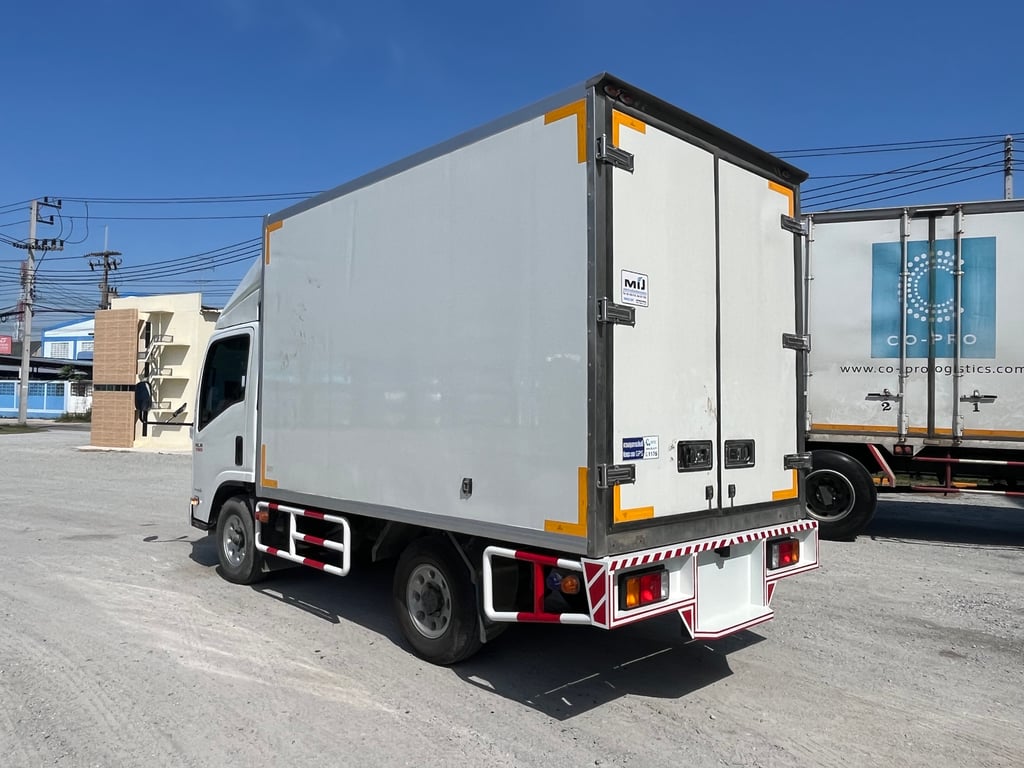 🧡 สี่ล้อตู้เย็น ISUZU NLR 130 แรง ปี 2566  (8083)