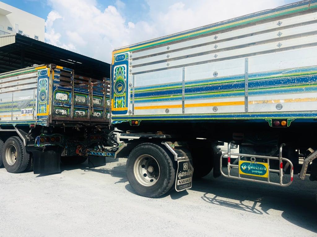 ‼️ สิบล้อดั้มพ์ HINO FM1A 344 แรง ปี 2556  ( 3163 , 3164)