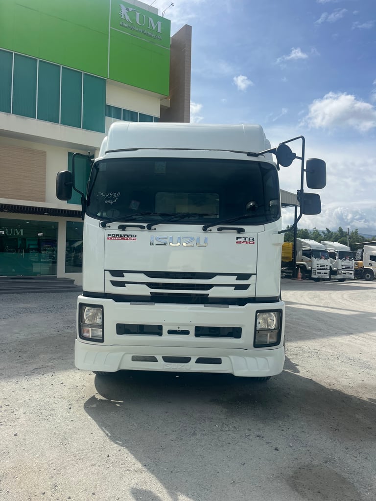 👉 หกล้อหัวลาก ISUZU FTR 240 แรง ปี 2563 (7532) 👉 หกล้อหัวลาก ISUZU FTR 240 แรง ปี 2563 (7532)