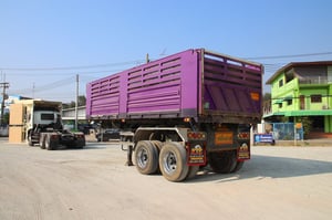 หางเซมิดั้มพ์ สองเพลา อู่เพชรรัตน์นำกิจเจริญ  ปี 2566  (9819)