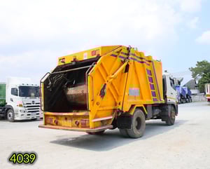 👉หกล้อบรรทุกขยะ HINO FG8J  240 แรง ปี 2566 (4039)