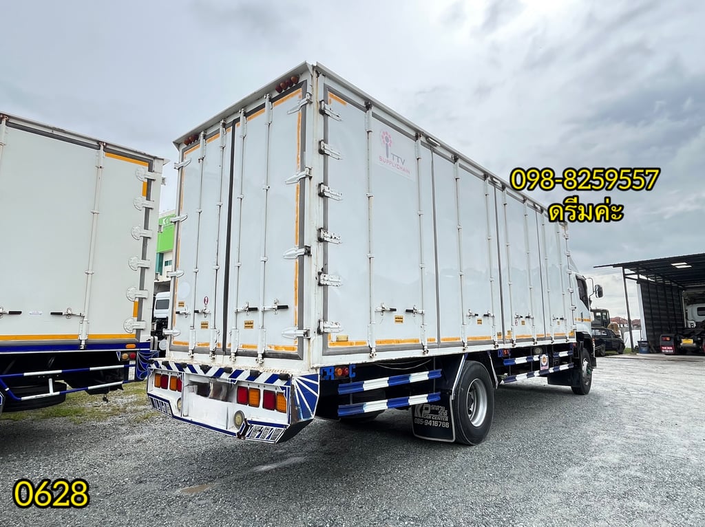 👉 หกล้อตู้สิบบาน ISUZU FTR 240 แรง ปี 2562 (0628)