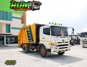 👉หกล้อบรรทุกขยะ HINO FG8J  240 แรง ปี 2566 (4039)