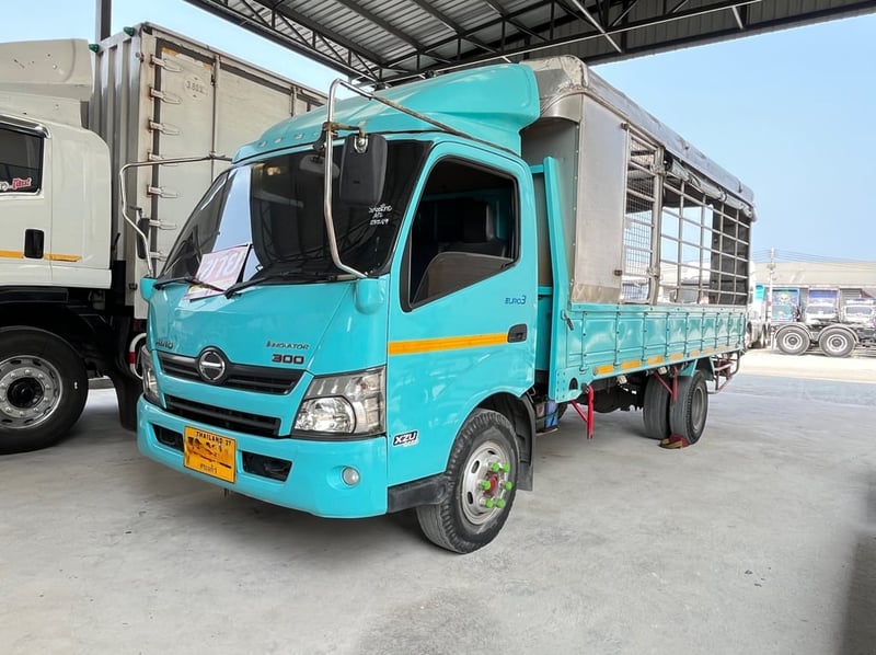 หกล้อโดยสาร HINO XZU  150 แรงม้า ปี 2561 (2872)