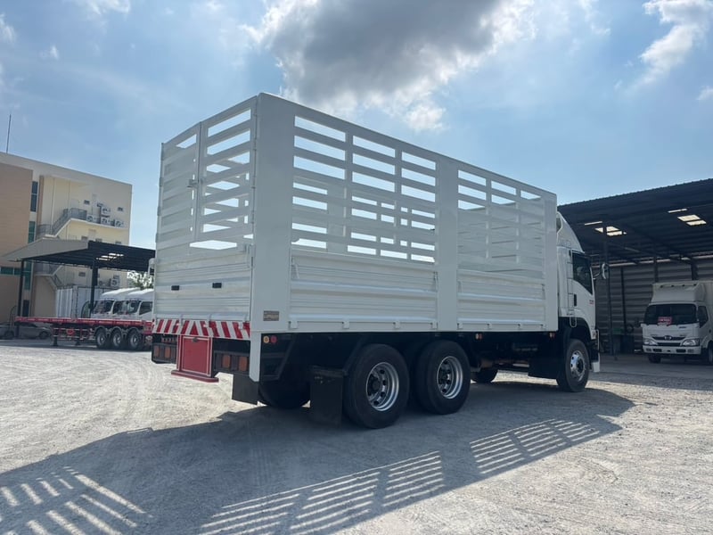 สิบล้อคอก ISUZU FVM 300 แรง ปี 2563 (4490)