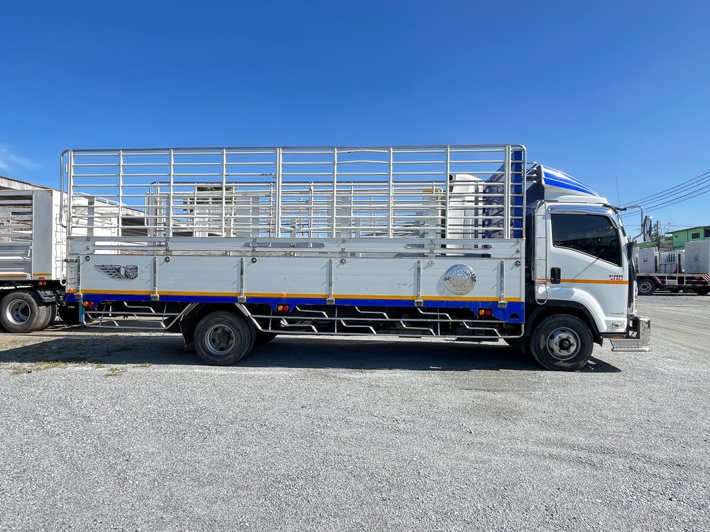 👉หกล้อคอก ISUZU FRR 210 แรง ปี 2565 (9202) 👉หกล้อคอก ISUZU FRR 210 แรง ปี 2565 (9202)