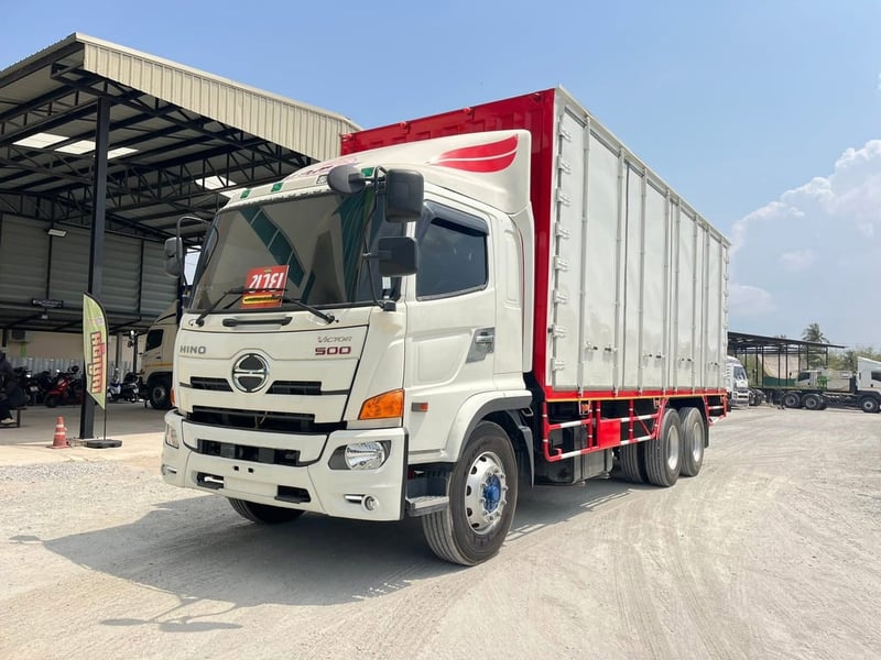 💥 สิบล้อตู้สิบบาน เก็บงานอู่ BBC 💥 **** ราคา คุยกันหน้างาน ได้เลย ****  สิบล้อตู้สิบบาน HINO FL8J 260 แรง ปี 2565 (5943)