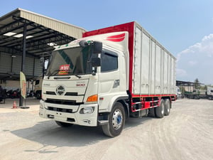 💥 สิบล้อตู้สิบบาน เก็บงานอู่ BBC 💥 **** ราคา คุยกันหน้างาน ได้เลย **** สิบล้อตู้สิบบาน HINO FL8J 260 แรง ปี 2565 (5943) 💥 สิบล้อตู้สิบบาน เก็บงานอู่ BBC 💥 **** ราคา คุยกันหน้างาน ได้เลย **** สิบล้อตู้สิบบาน HINO FL8J 260 แรง ปี 2565 (5943)