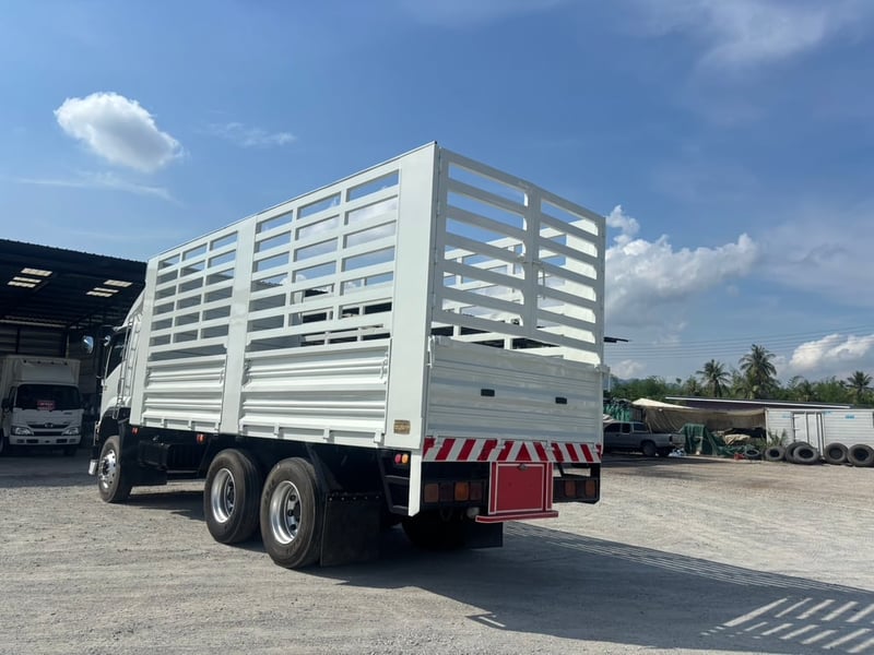 สิบล้อคอก ISUZU FVM 300 แรง ปี 2563 (4490) สิบล้อคอก ISUZU FVM 300 แรง ปี 2563 (4490)