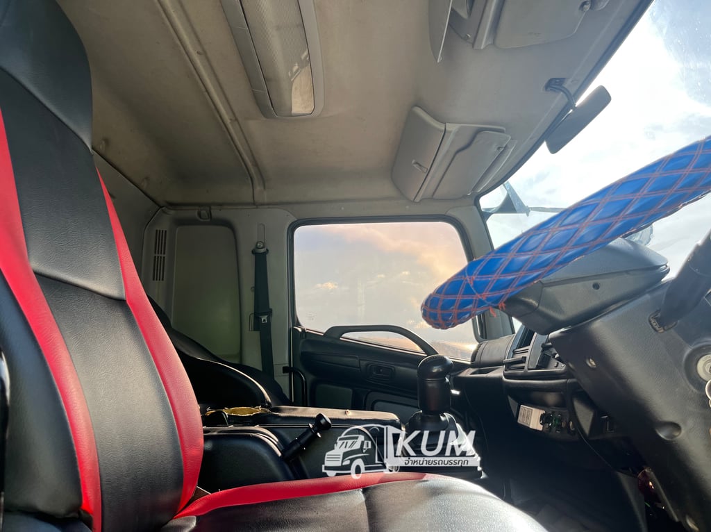 หกล้อโดยสาร 🚨ไมล์น้อย 30,XXX 🚨ป้ายแดงมือเดียว (2429) หกล้อโดยสาร 🚨ไมล์น้อย 30,XXX 🚨ป้ายแดงมือเดียว (2429)