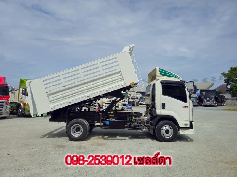 หกล้อดั้มพ์ ISUZU FRR 210 ปี 2566(5273) หกล้อดั้มพ์ ISUZU FRR 210 ปี 2566(5273)