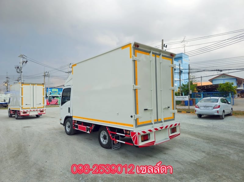 👉 สี่ล้อตู้ ISUZU  NLR104 แรง ปี 2563 (2632)