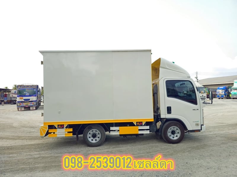 -🔥 สี่ล้อตู้ ISUZU NLR 104 แรง ปี 2564(1635)