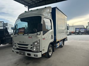 สี่ล้อตู้ ISUZU NLR 104 แรง ปี 2564(4519) สี่ล้อตู้ ISUZU NLR 104 แรง ปี 2564(4519)