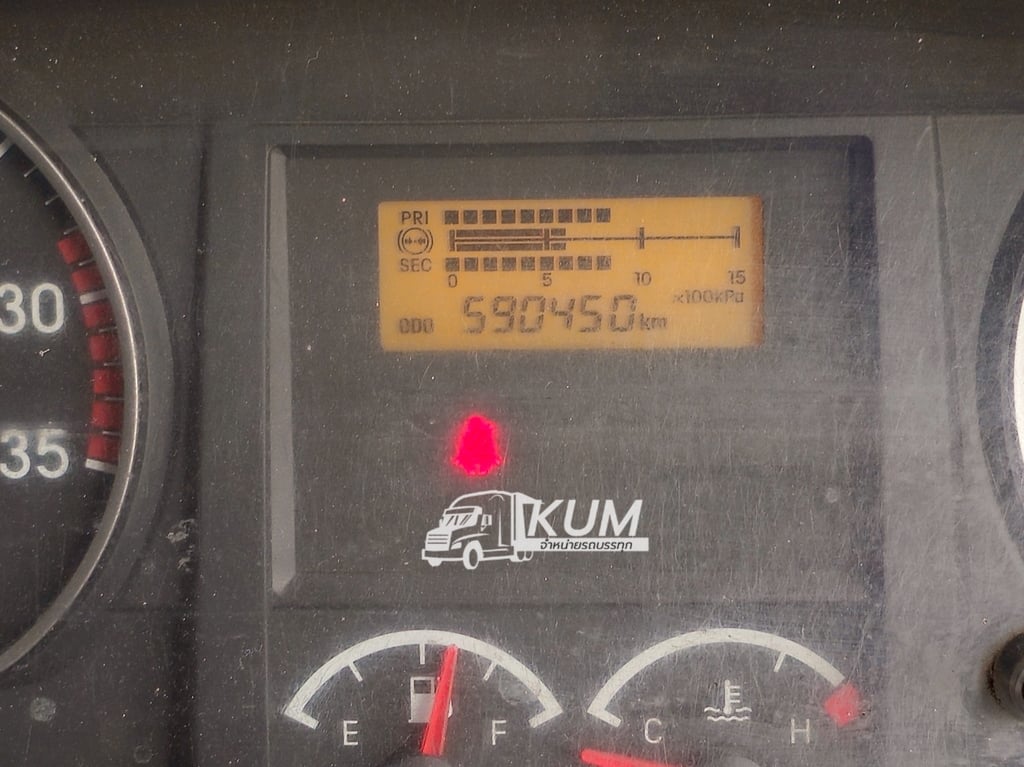 👉สิบล้อพื้นเรียบ ISUZU FVM 240 แรง ปี 2561(1517) 👉สิบล้อพื้นเรียบ ISUZU FVM 240 แรง ปี 2561(1517)