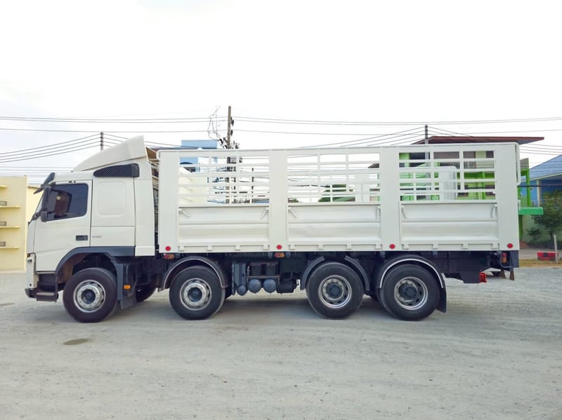 สิบสองล้อคอก VOLVO FM 440 แรง ปี 2556 (2922)