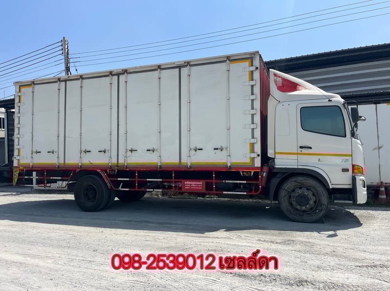 หกล้อตู้สิบบาน Hino FG8J 240 ปี63 (3169) หกล้อตู้สิบบาน Hino FG8J 240 ปี63 (3169)
