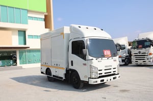 🩵หกล้อตู้ ISUZU NMR 130 แรง ปี 2558 (5477) 🩵หกล้อตู้ ISUZU NMR 130 แรง ปี 2558 (5477)