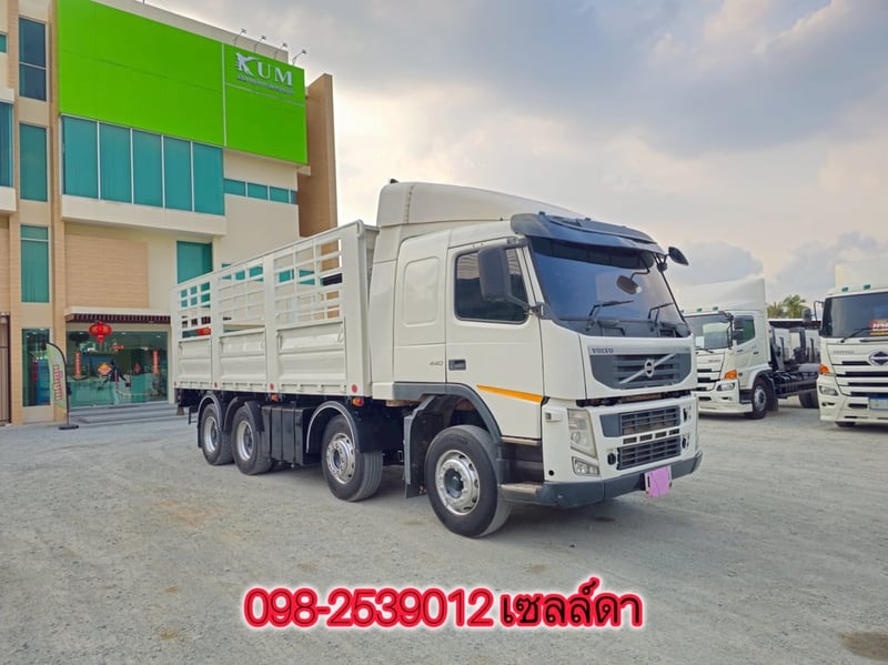 👉สิบสองล้อคอก VOLVO FM 440 แรง ปี 2556 (2922)