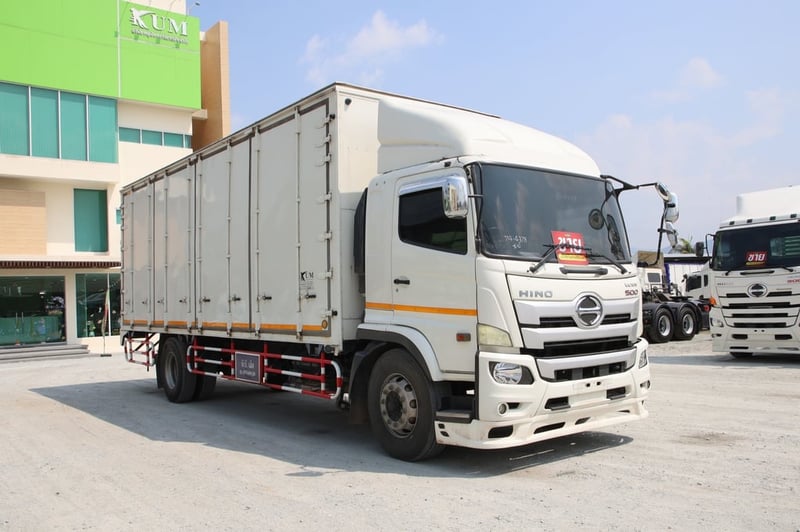 💜หกล้อตู้สิบบาน HINO FG8J 240 แรง ปี 2561(4378)