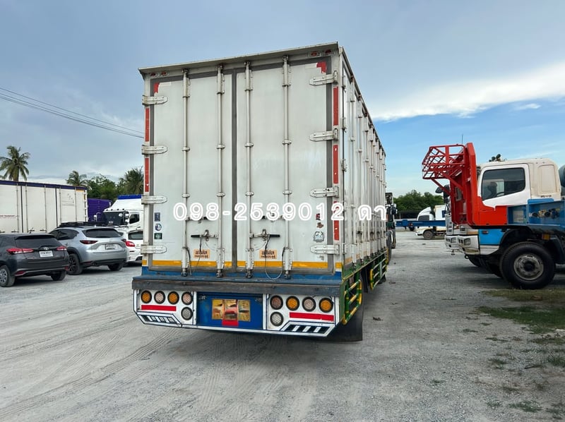 ISUZU FRR 190แรงม้า รถบรรทุก 6ล้อ ตู้แห้ง ปี2013(0034) ISUZU FRR 190แรงม้า รถบรรทุก 6ล้อ ตู้แห้ง ปี2013(0034)