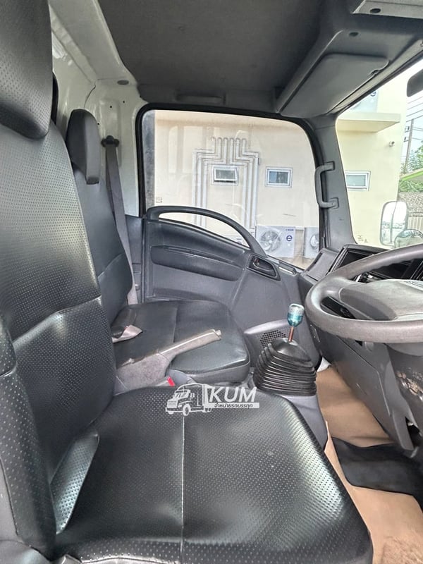 สี่ล้อตู้ ISUZU NLR 130แรง ปี 2564(4519)