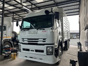 สิบล้อคอก ISUZU FVM 300 แรง ปี 2563(4490)