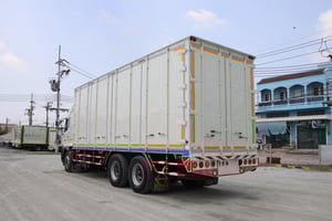 💥ฟรีเก็บงานสวย อู่BBC 💥ฟรียางใหม่ 2เส้น สิบล้อตู้สิบบาน HINO FL8J 260 แรง ปี 2561(2717)