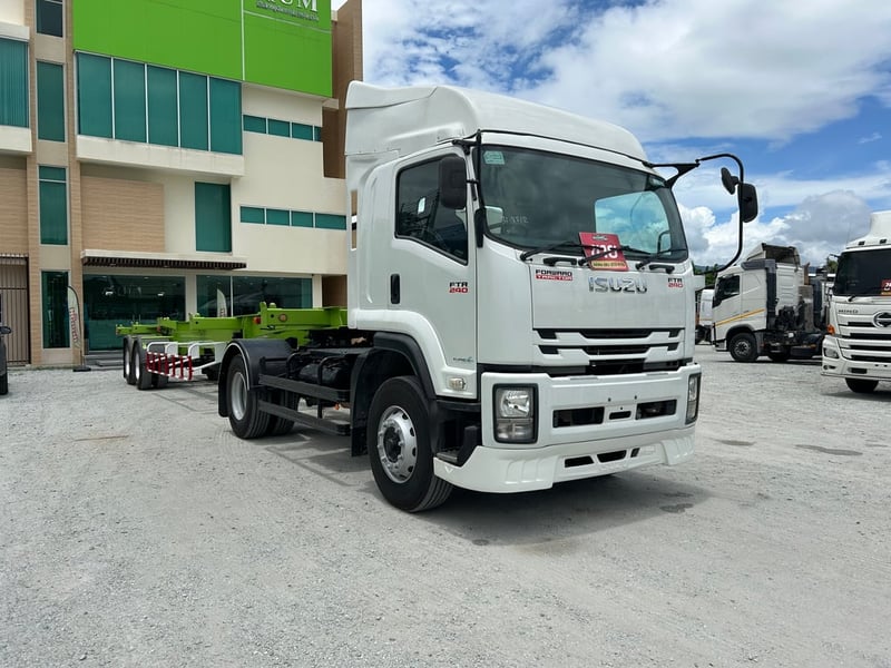 💚หกล้อหัวลาก Isuzu FTR240 ปี65 (2712) หางก้าง สองเพลา อู่พนัส ปี 2560(5072) 💚หกล้อหัวลาก Isuzu FTR240 ปี65 (2712) หางก้าง สองเพลา อู่พนัส ปี 2560(5072)